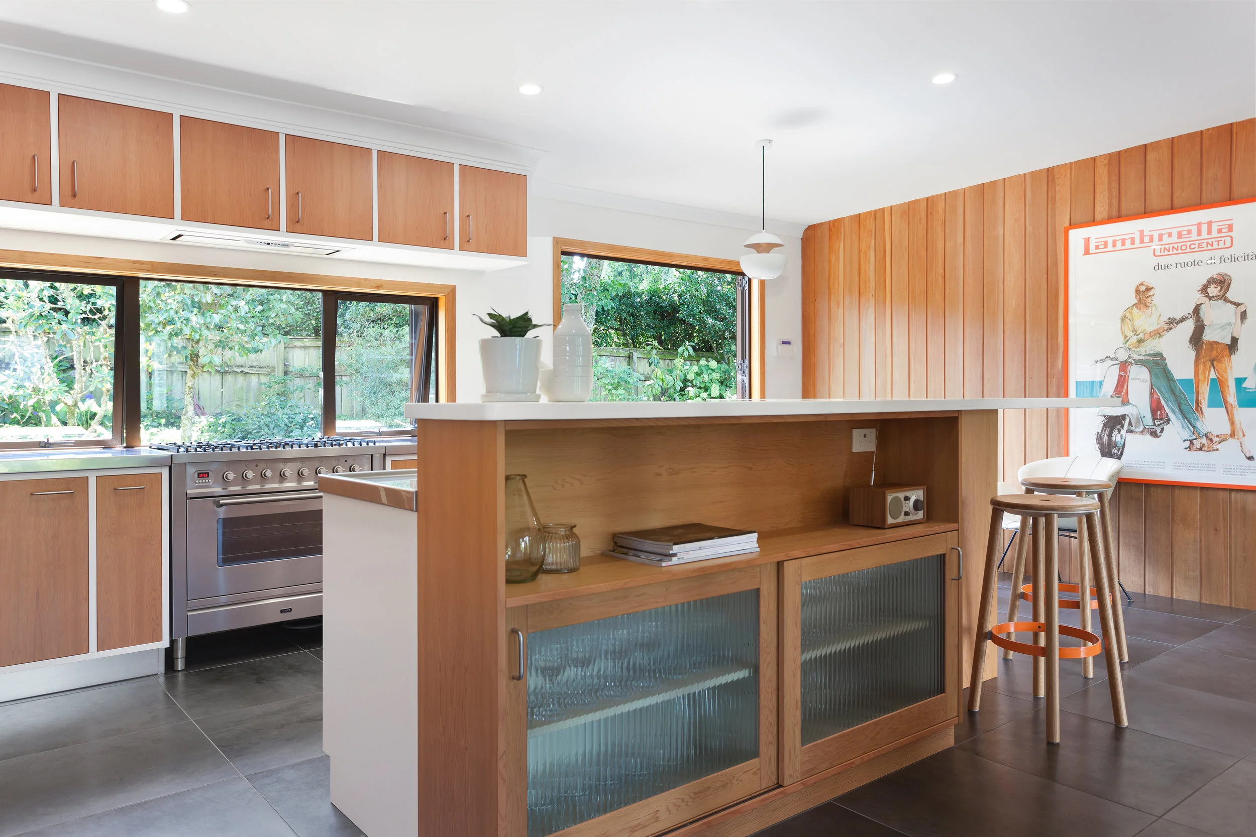 Open2view - 135 Kawaha Point Road (02).jpg