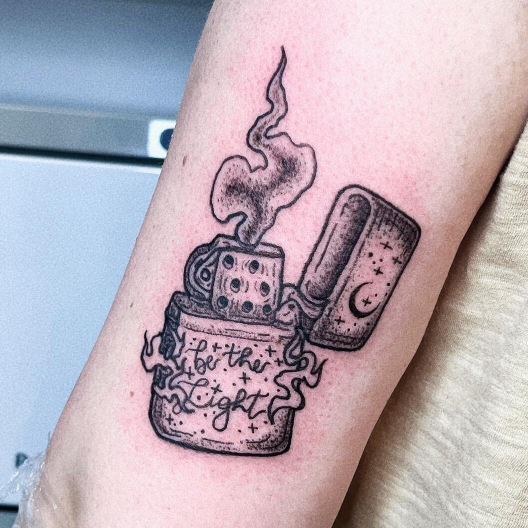 Fun lighter tattoo! I have lots of time to tattoo this month. Get on my books and let&rsquo;s do something cool. Shoot me a request on the website or book for flash. I added new flash to my highlight!

#tinytattooartist #customtattoodesign #cincinnat