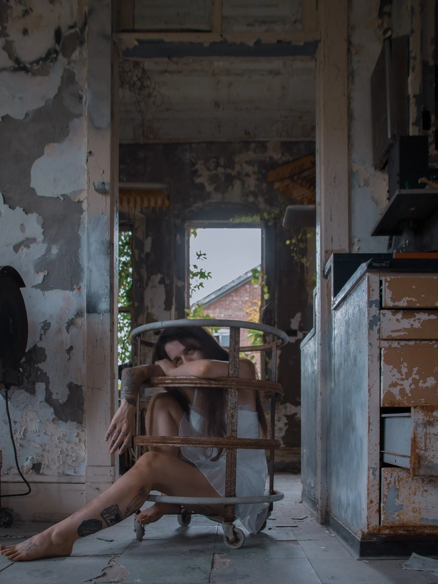 &ldquo;Play with dirt and we&rsquo;ll rot in the flower bed
New soil won&rsquo;t fix anything
Cause you spoil just about everything..&rdquo;
🌸

#abandoned #urbexphotography
 #decay #urbexworld #abandonedplaces #urbexexploration #urbexphoto
#photogra