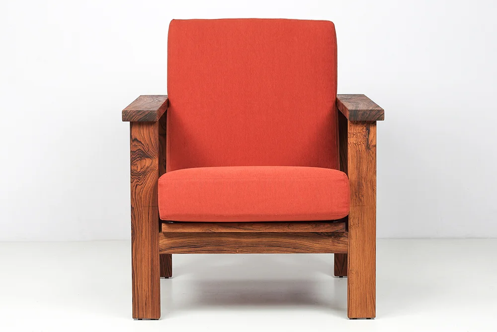 REGAN SOFA_01.JPG