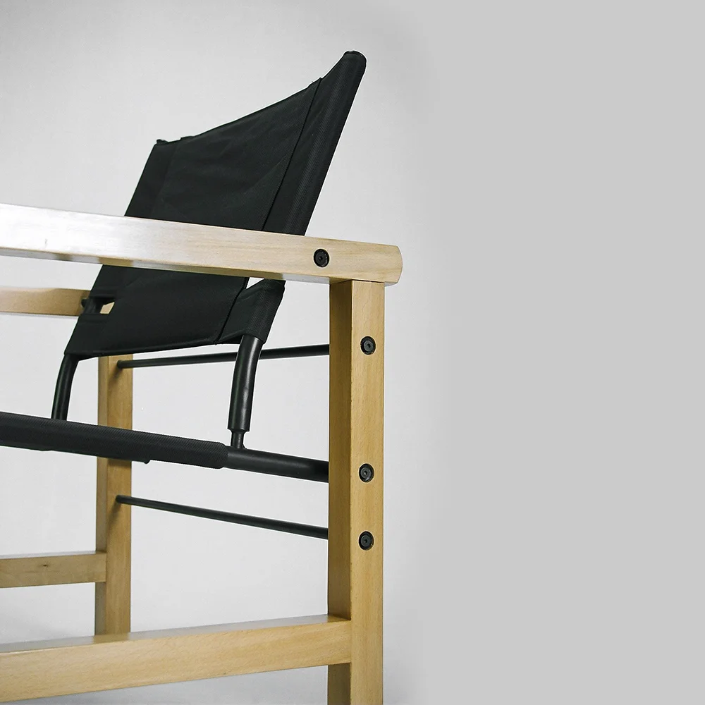 LOUNGE CHAIR_02.JPG