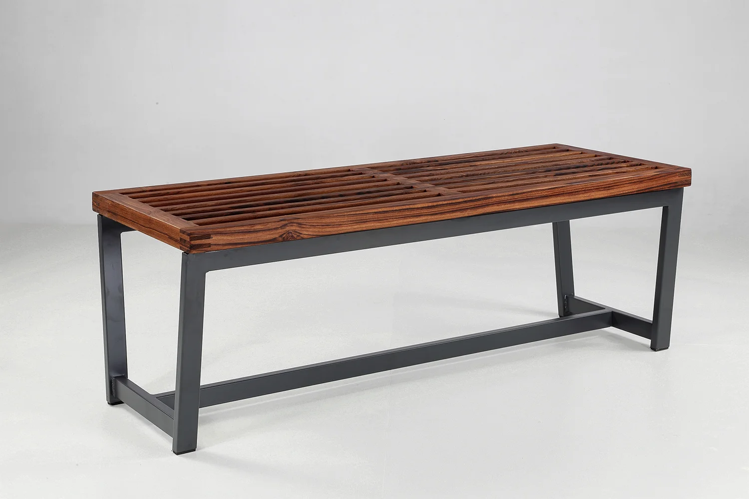 SLATTED BENCH_03.JPG