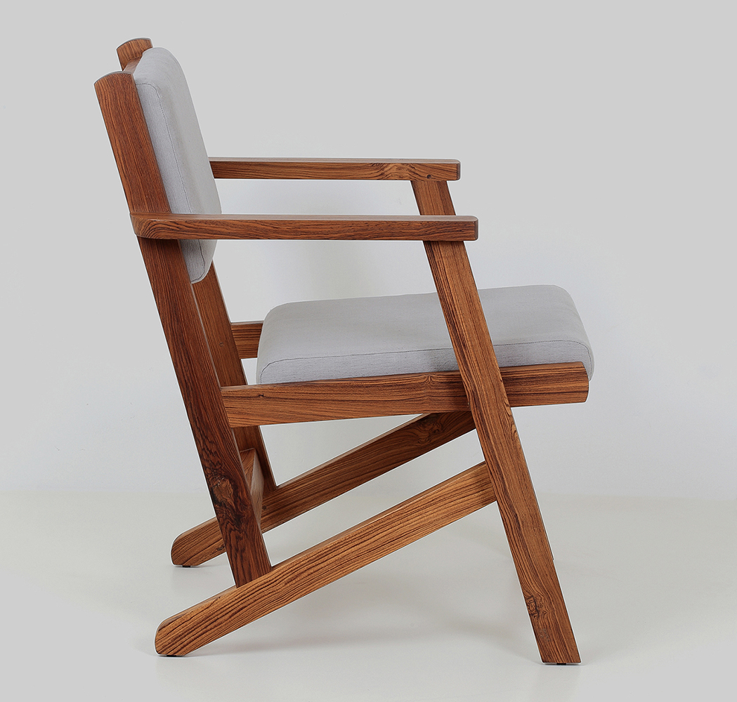 ZEN LOUNGE CHAIR_01.JPG