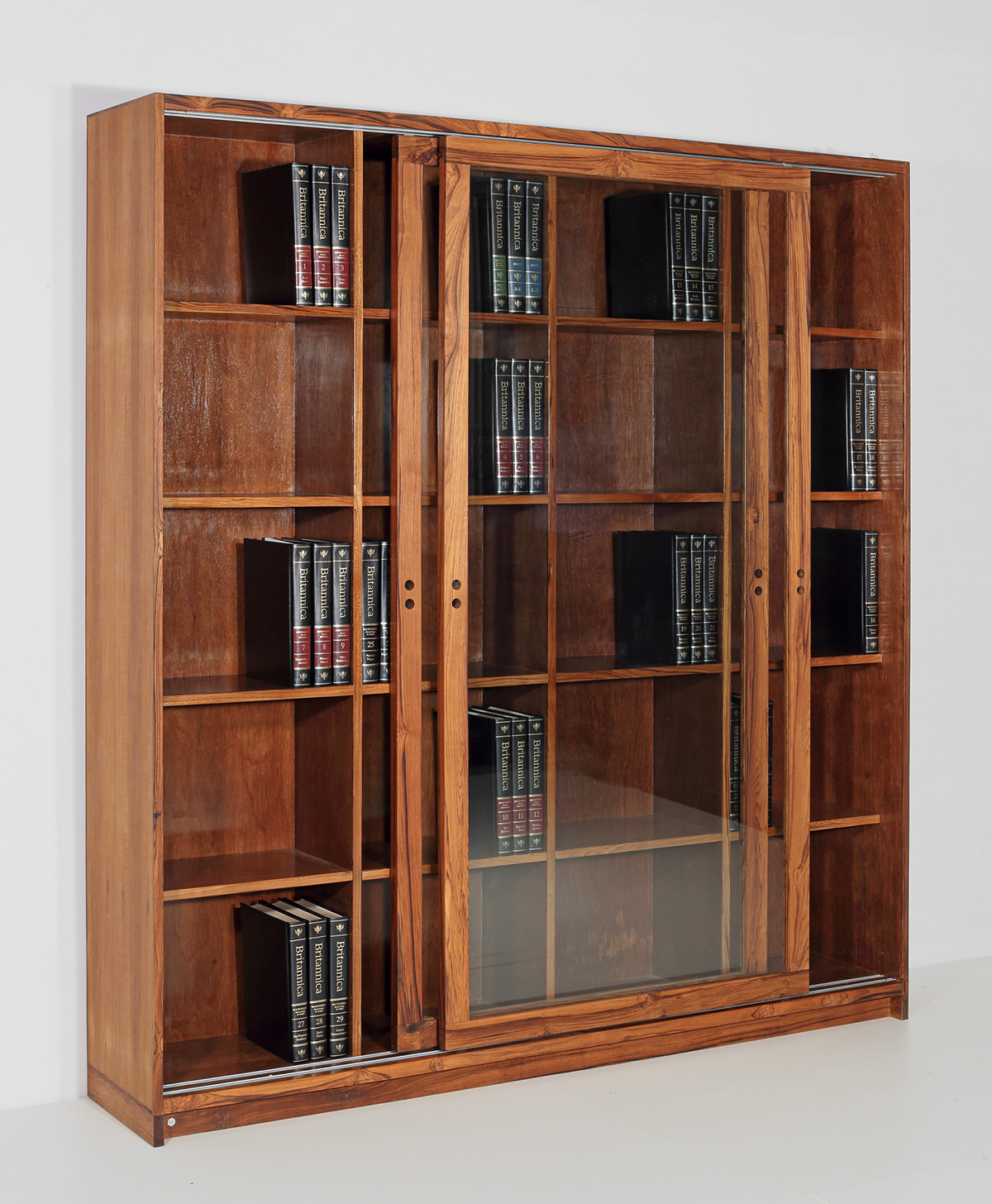 2013_STR Library Cabinet_08_1026_Img_Tdw.JPG