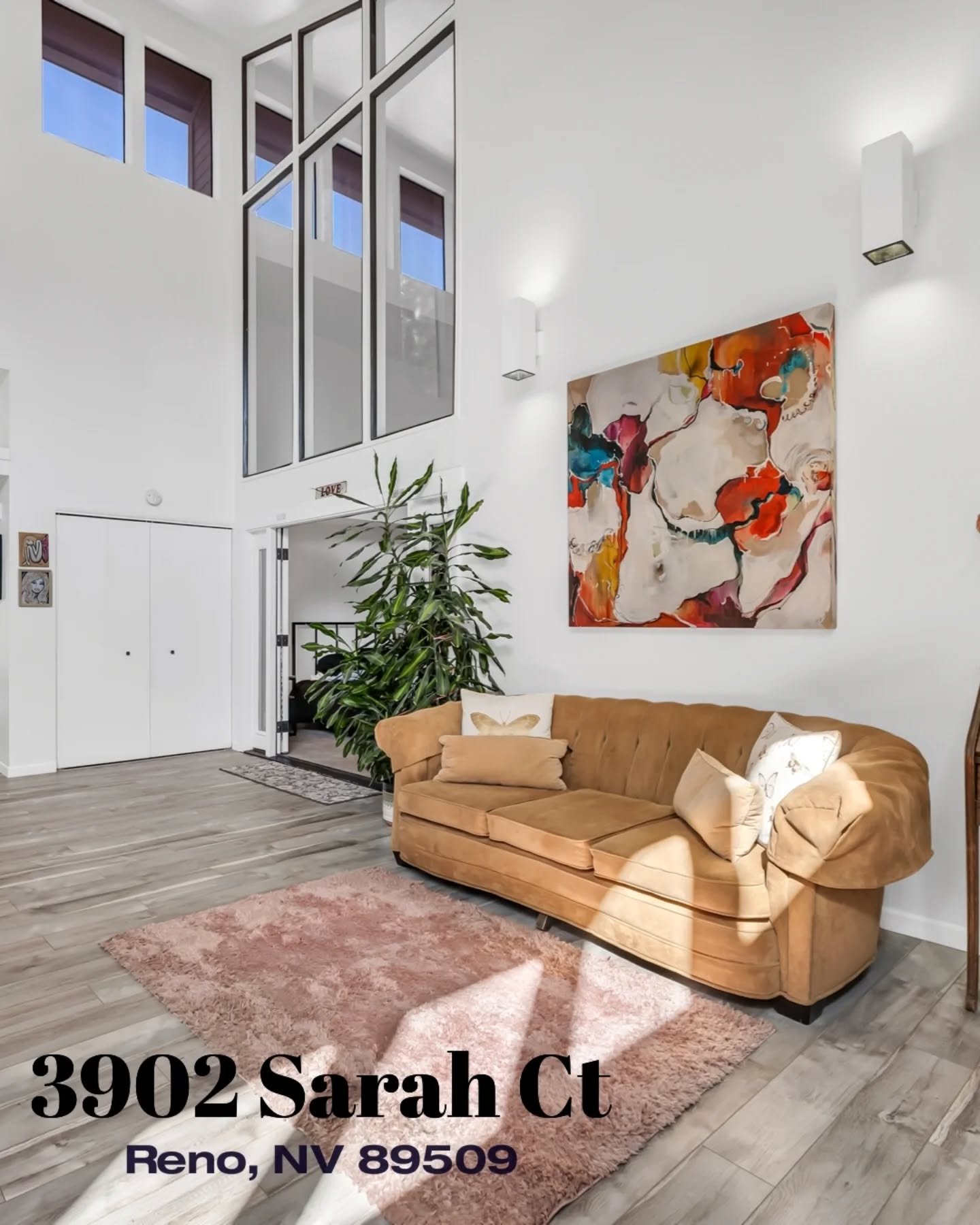 This new listing from @jim.delancey.9 feels like spring 🌱☀️🌷 

(And can you believe that this airy open-concept is a condo?!)

🏡 3902 Sarah Ct, offered at $509,900 by Jim de Lancey with @kwgroupone 

#aliriveraphotography #homesofnevada #kwgroupon