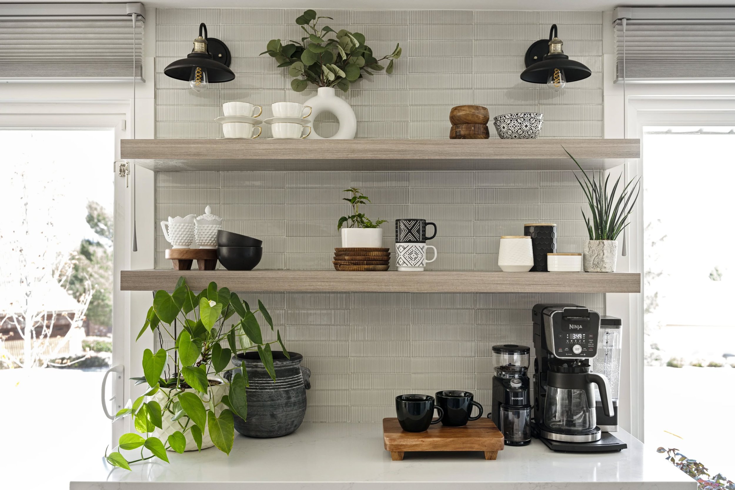 Throwback to a dreamy interior design shoot with @westrosedesign because this coffee bar was just featured in @goodhousekeeping 🎉 

Check out our stories for an article link! 

Interiors: Jenny Williamson 
Photos: Ali Rivera 
&bull;
&bull;
&bull;
#w