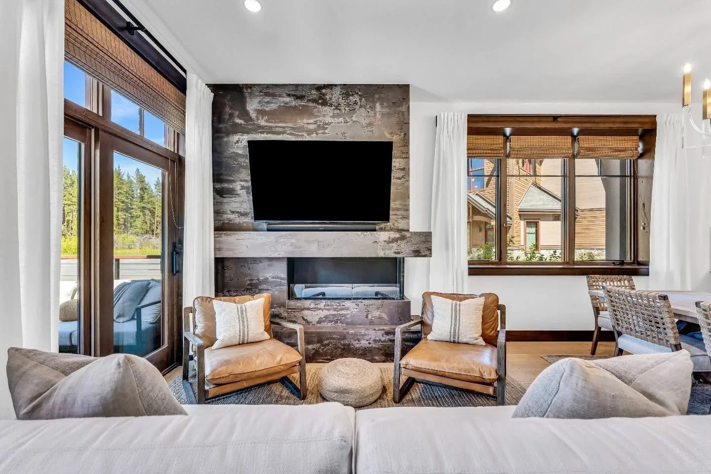 As promised, enjoy some captures from Residence 301 + a few of our favorite community spots at @tahoebeachclub 🌊✨

"Every detail reflects the elevated lifestyle and unparalleled convenience of ownership at Tahoe Beach Club, where luxury, comfor