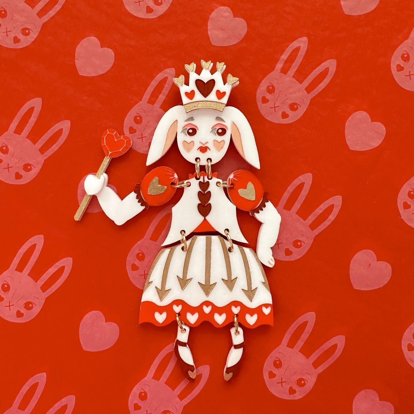 A little sneak peek of a new sample I worked on this week, my Bunny Queen of Hearts is coming up for Valentine&rsquo;s this year &amp; I can&rsquo;t wait to show you the finished version. Swipe across to see why I hang all my samples up on my wall, t