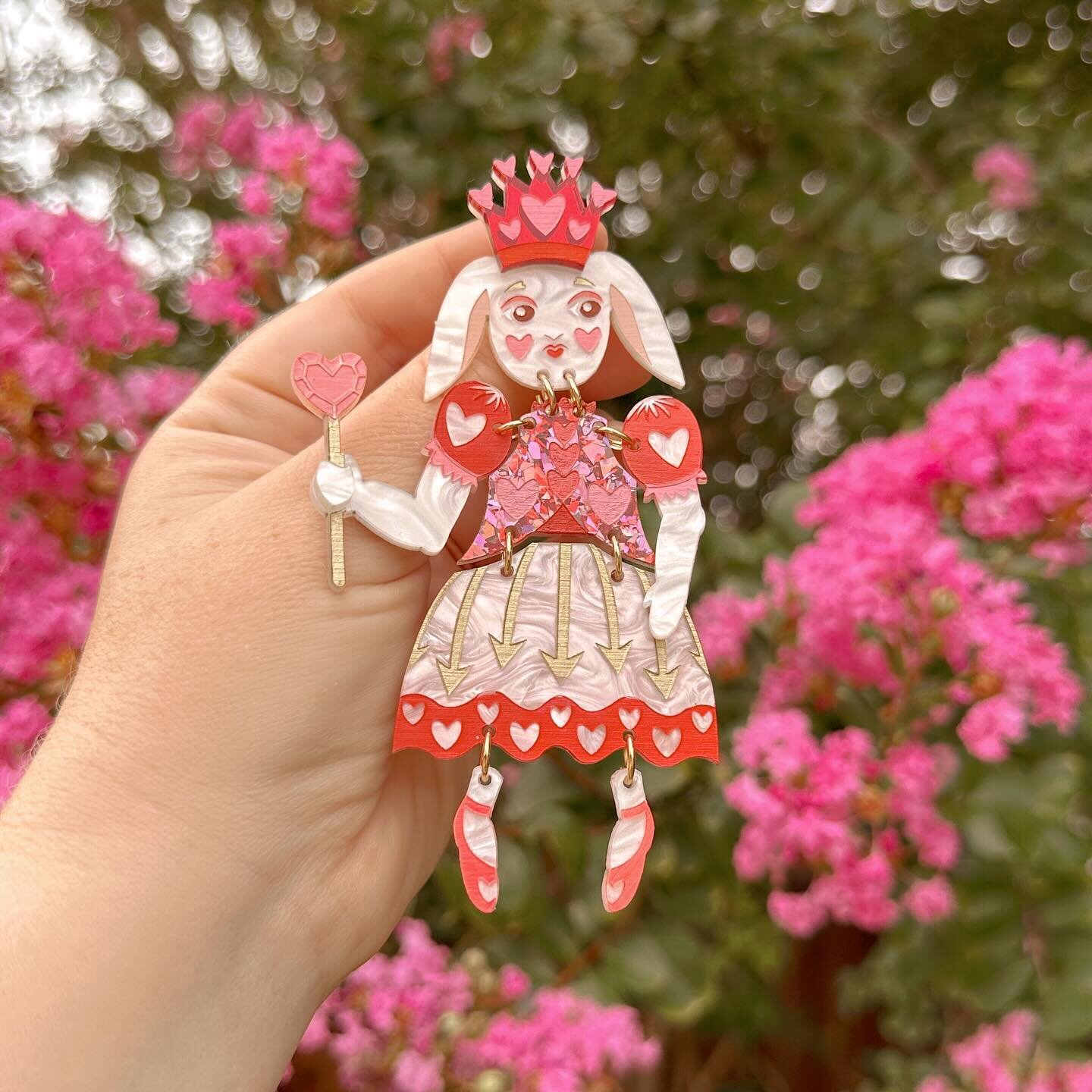 Here she is in all her glory! My Bunny Queen of Hearts, coming up next Wednesday night at 8pm. When you&rsquo;re a queen you require fancy things, so I made new packaging for this little lady too. Swipe across to see how cute she looks on her new pin