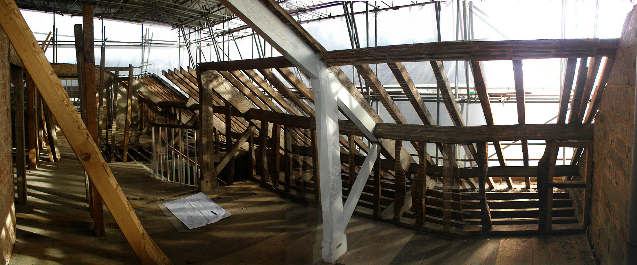 Burnt roof structure