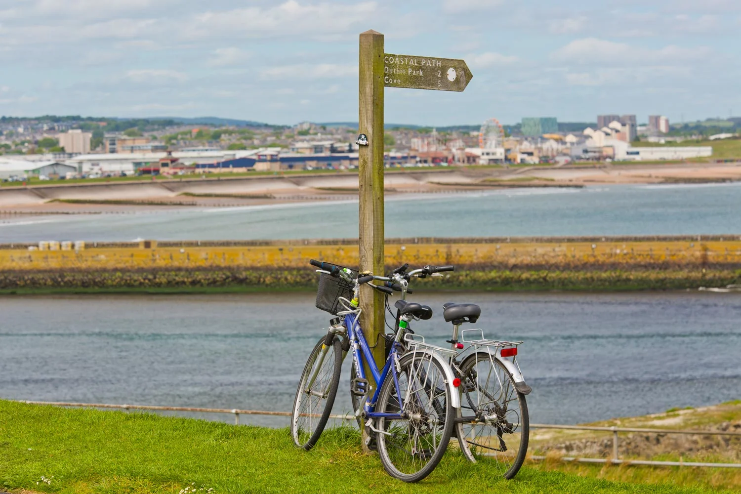 Cycling-Aberdeen-Beach-_2_.jpg