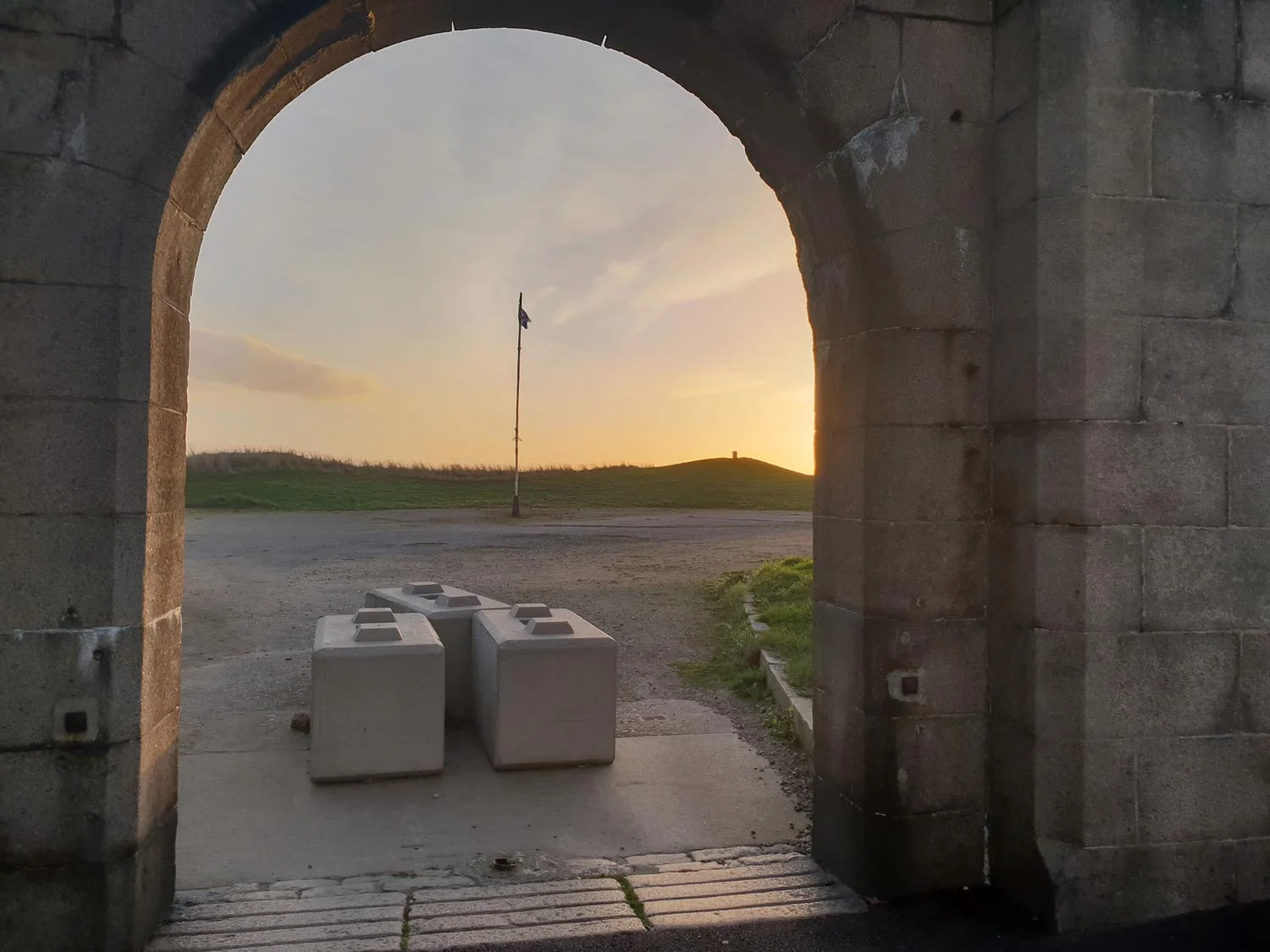 The emblematic flagpole at Torry Battery
