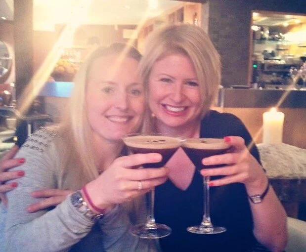 Faye (right) and her sister Melanie back in her drinking days (2014).