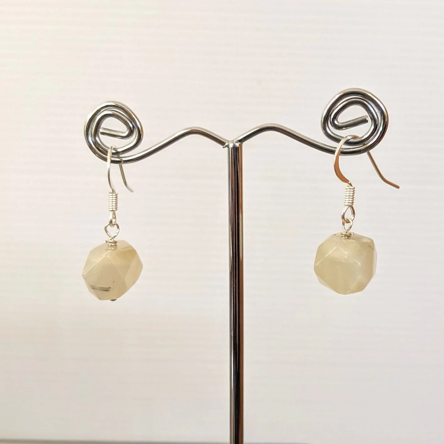 shortmoonstone (3).jpg