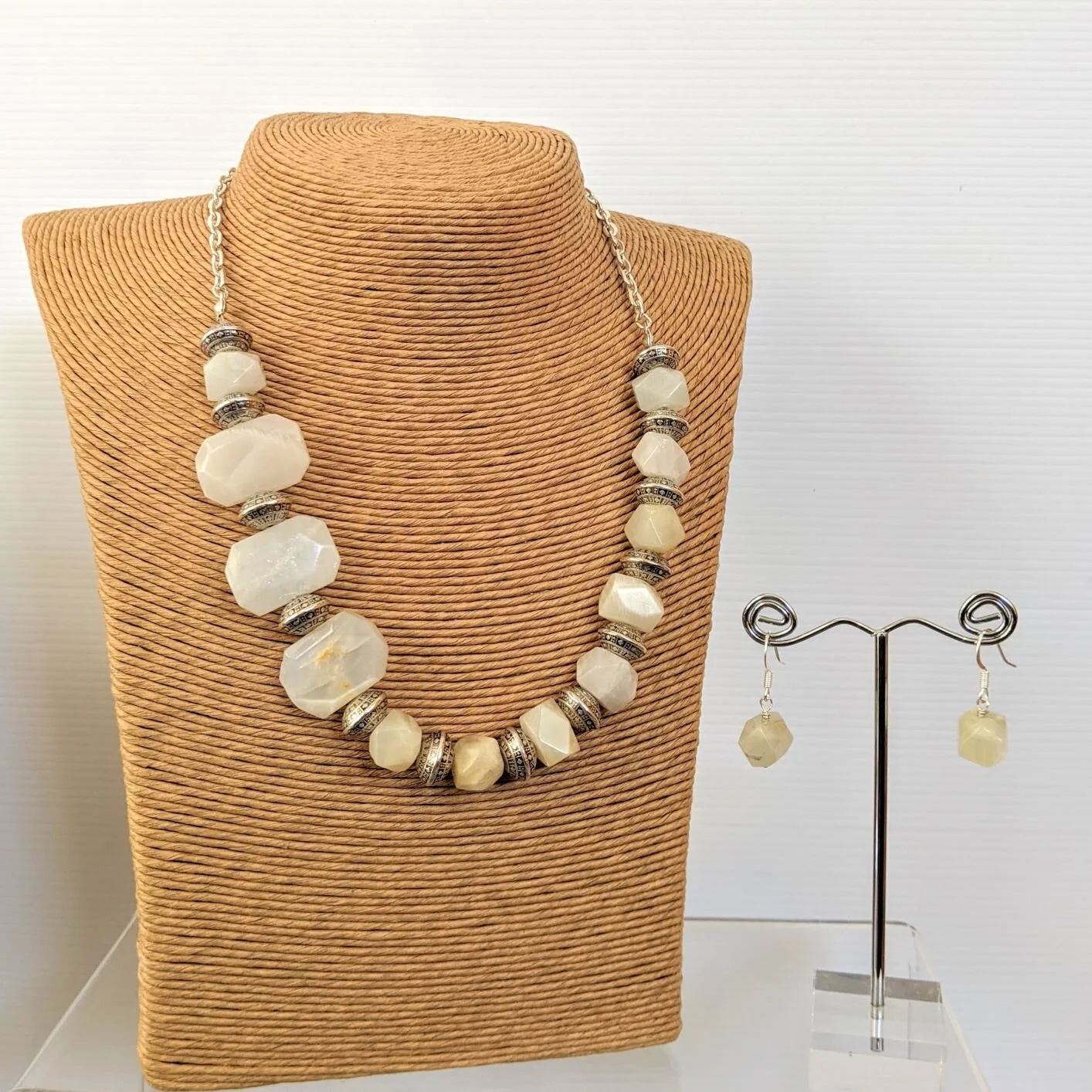 shortmoonstone (1).jpg