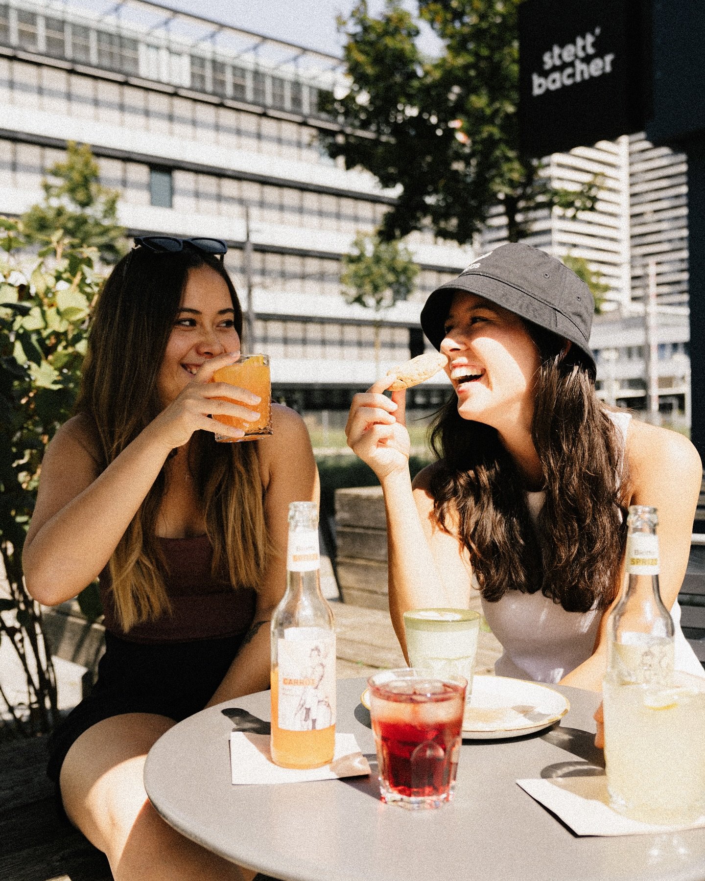 &Ouml;ffnungszeiten am Z&uuml;rcher Knabenschiessen

Liebe G&auml;ste,
unser Caf&eacute; Stettbacher bleibt am Samstag, 7. September und am Montag, 9. September geschlossen. Am Sonntag, 8. September sind wir wie gewohnt von 10:00 bis 19:00 Uhr f&uuml