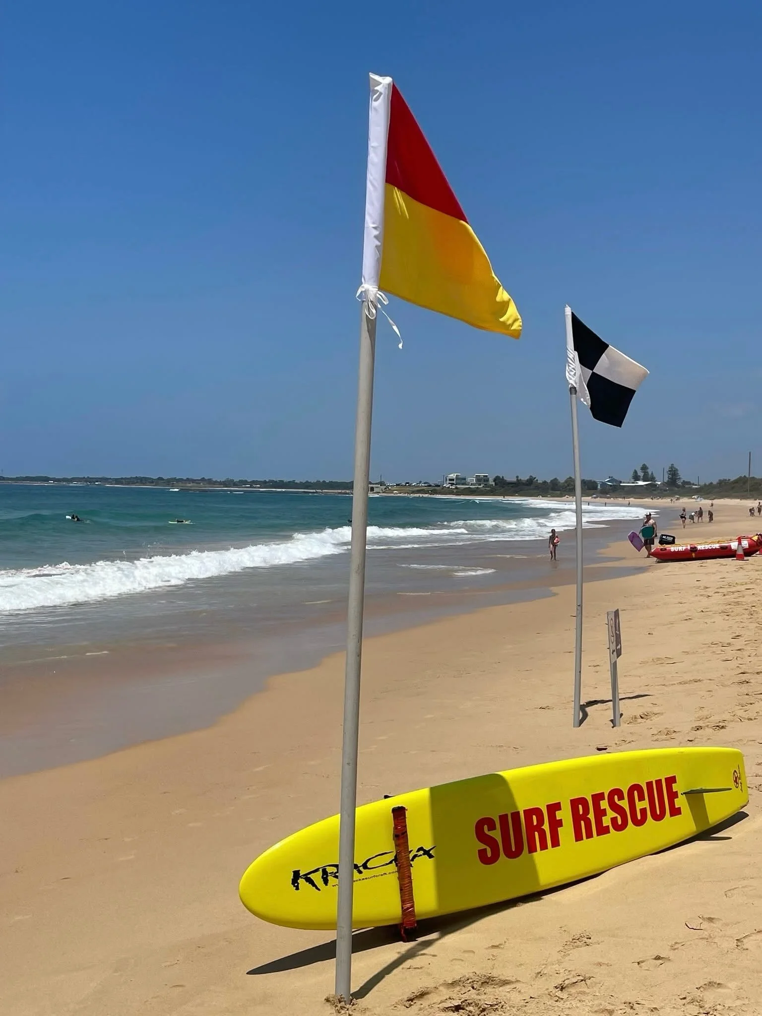 #LIFESAVING  PATROLS THIS SUNDAY 9AM TO 6PM

On Sunday, 1 November the following patrol teams are rostered:

- Team 6 (Max Butler Captain) from 8:45am to 1:30pm
- Team 5 (Jason Colquhoun Captain) from 1:15pm to 6pm

Please ensure you have organised a
