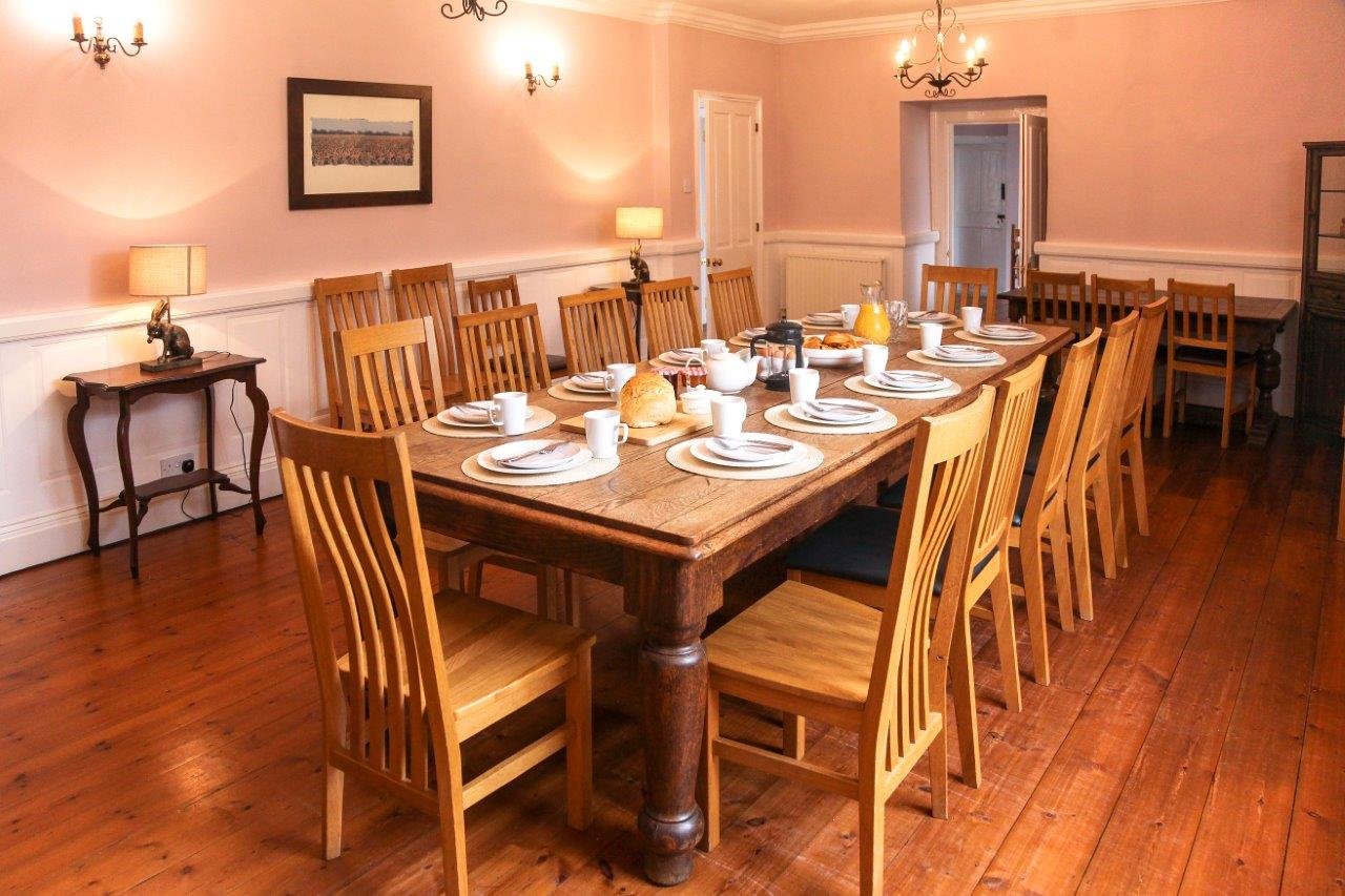 7. Dining Room.jpg