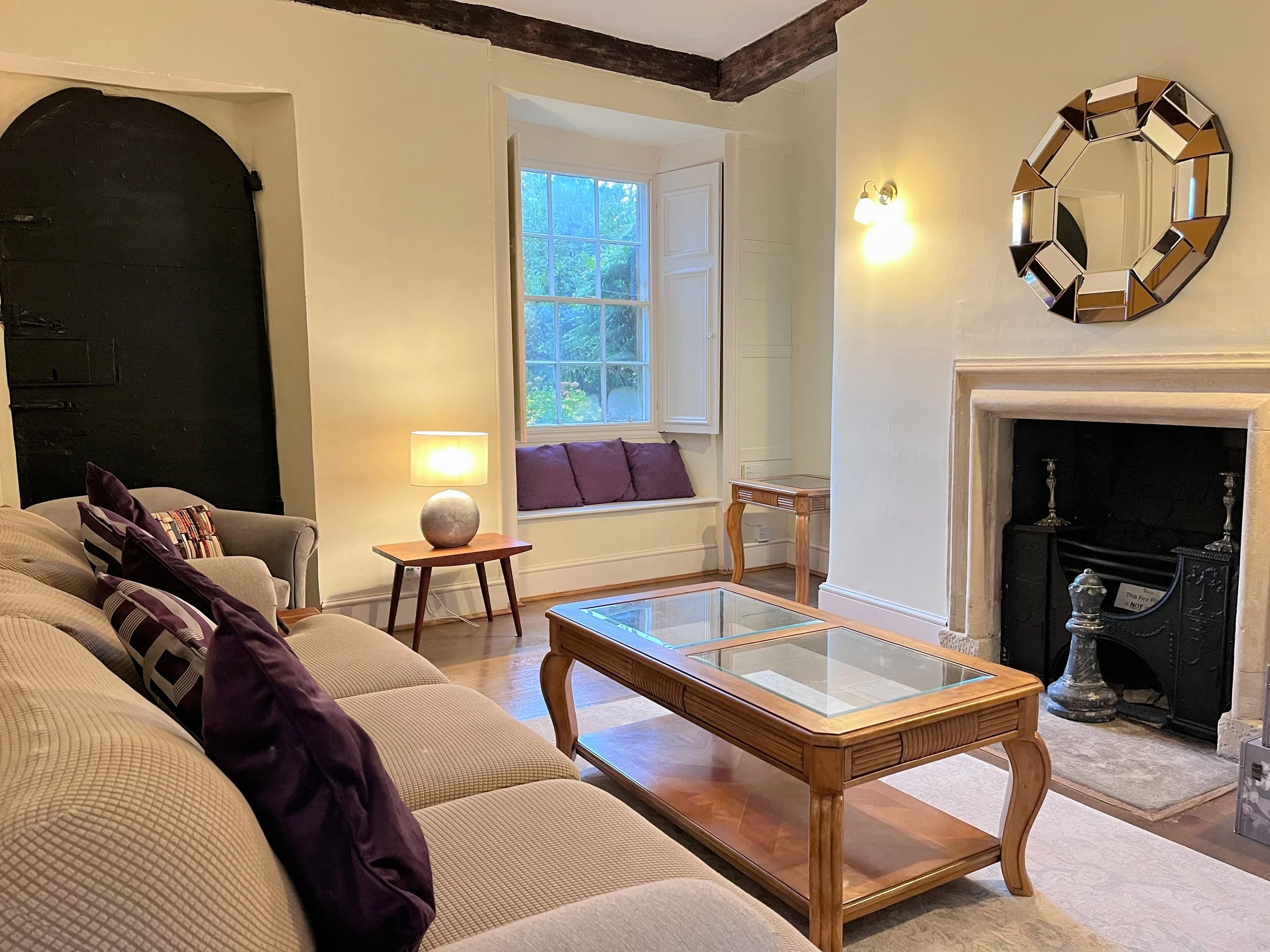 6.2 Living Room 2.jpg