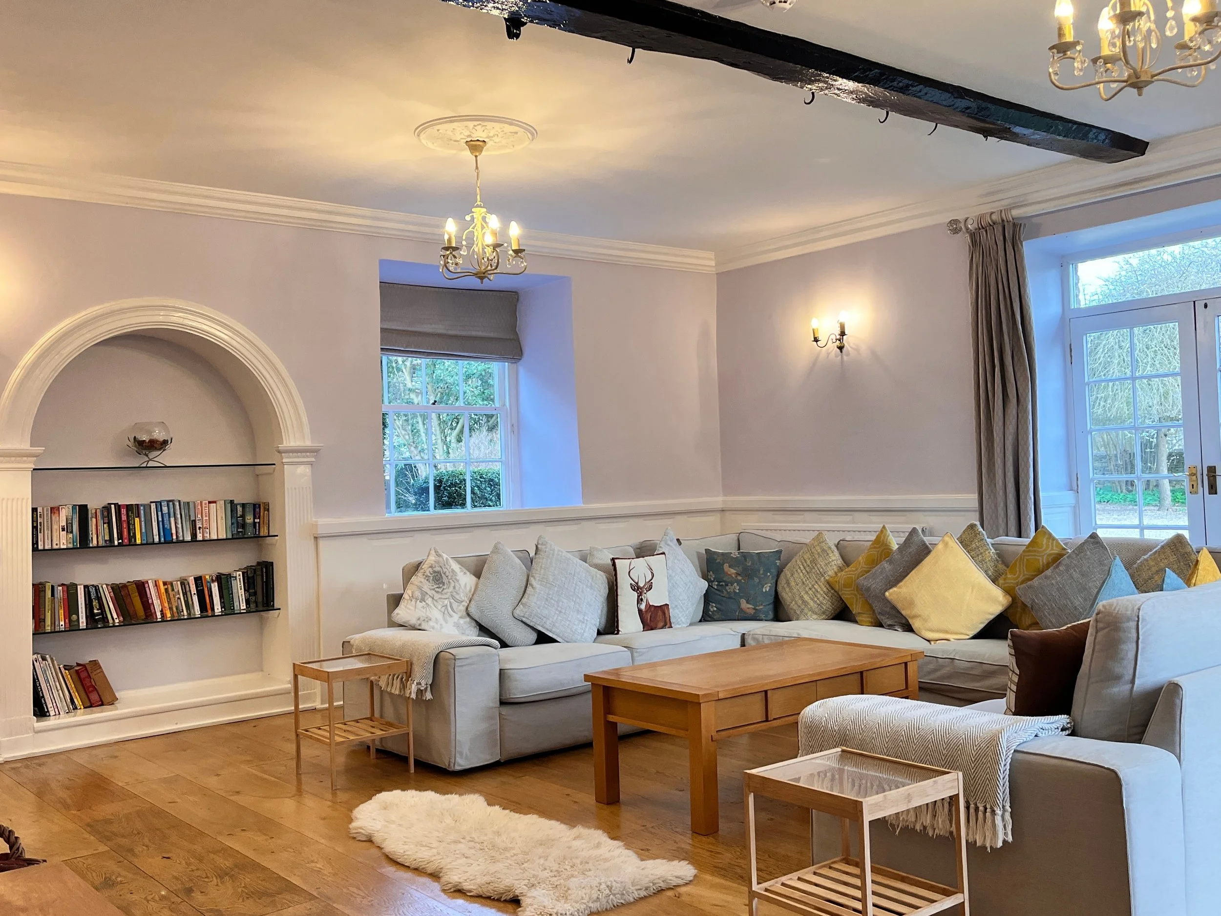 2.1 Reception Room 1.jpg