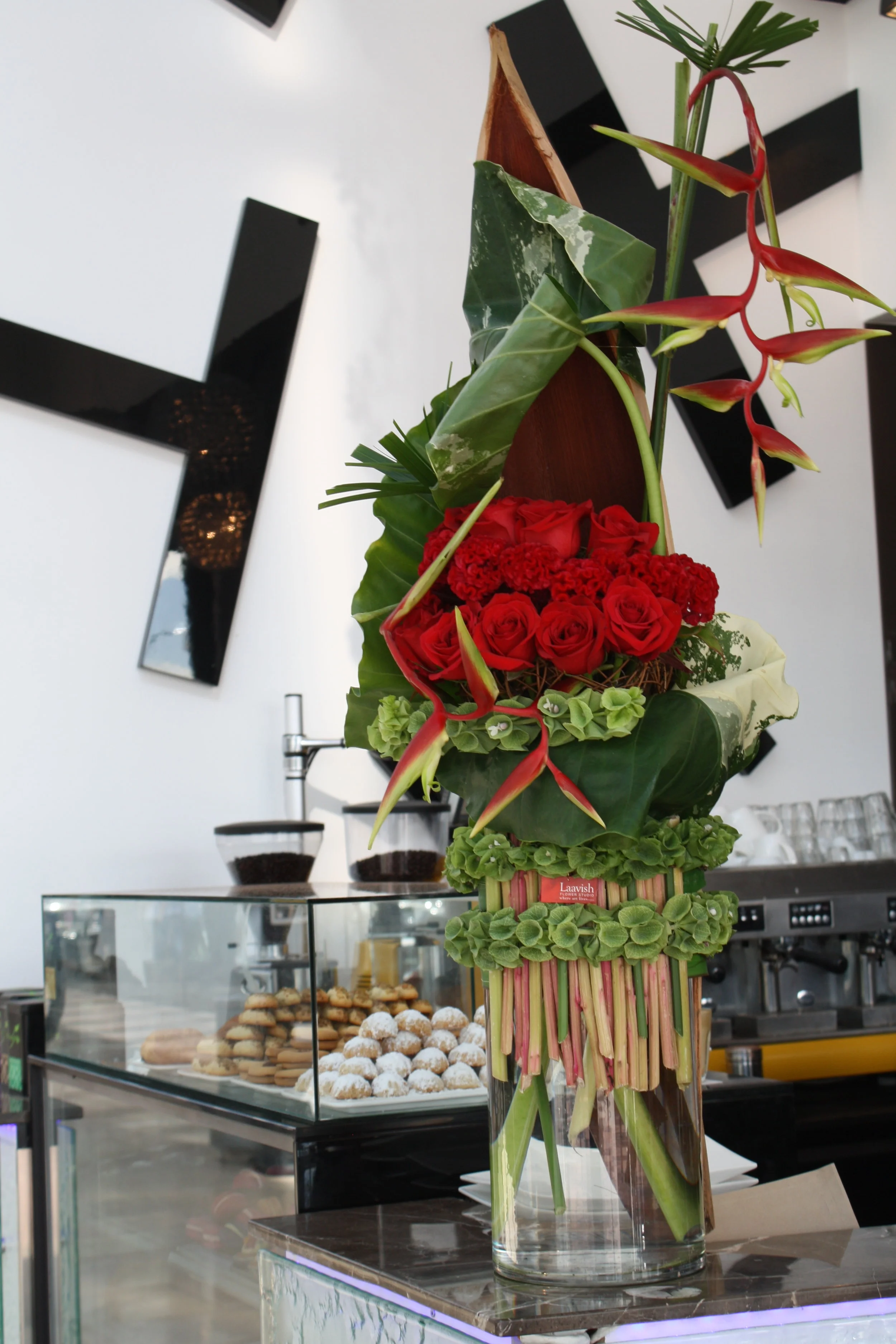 AMAZING RESTAURANT FLOWERS