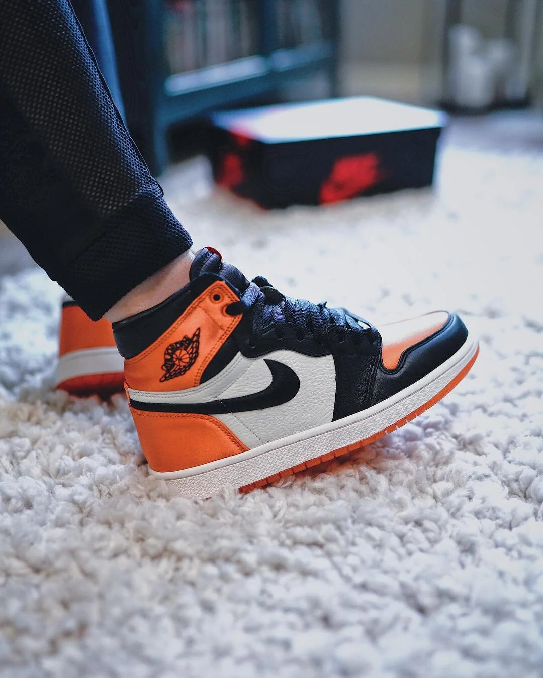 Nike Air Shattered Backboard Satin 1s Jordan Retro Satin Shattered