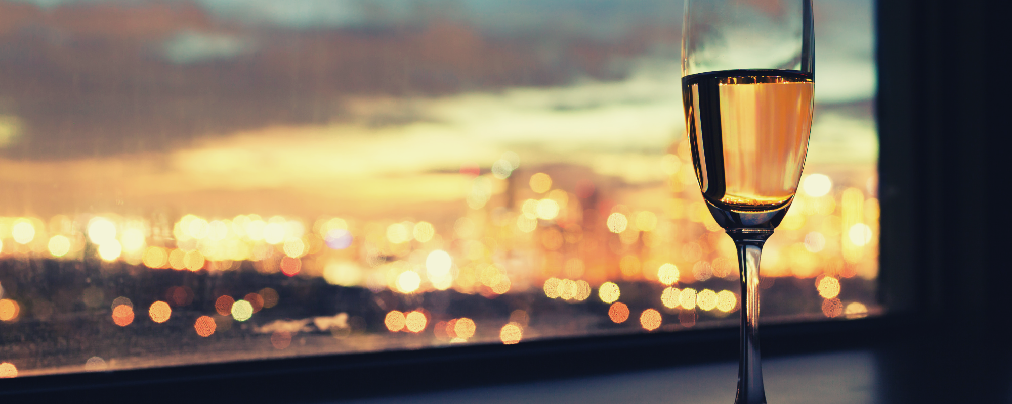 Lexi Blake - Background Banner - Champagne.png