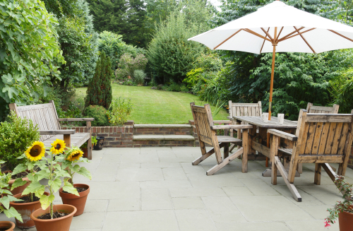 Bespoke-landscaping-co-garden-patio.jpg