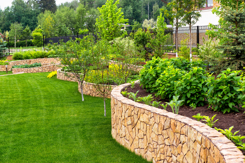 Bespoke-landscaping-co-medium-garden-wall.jpg