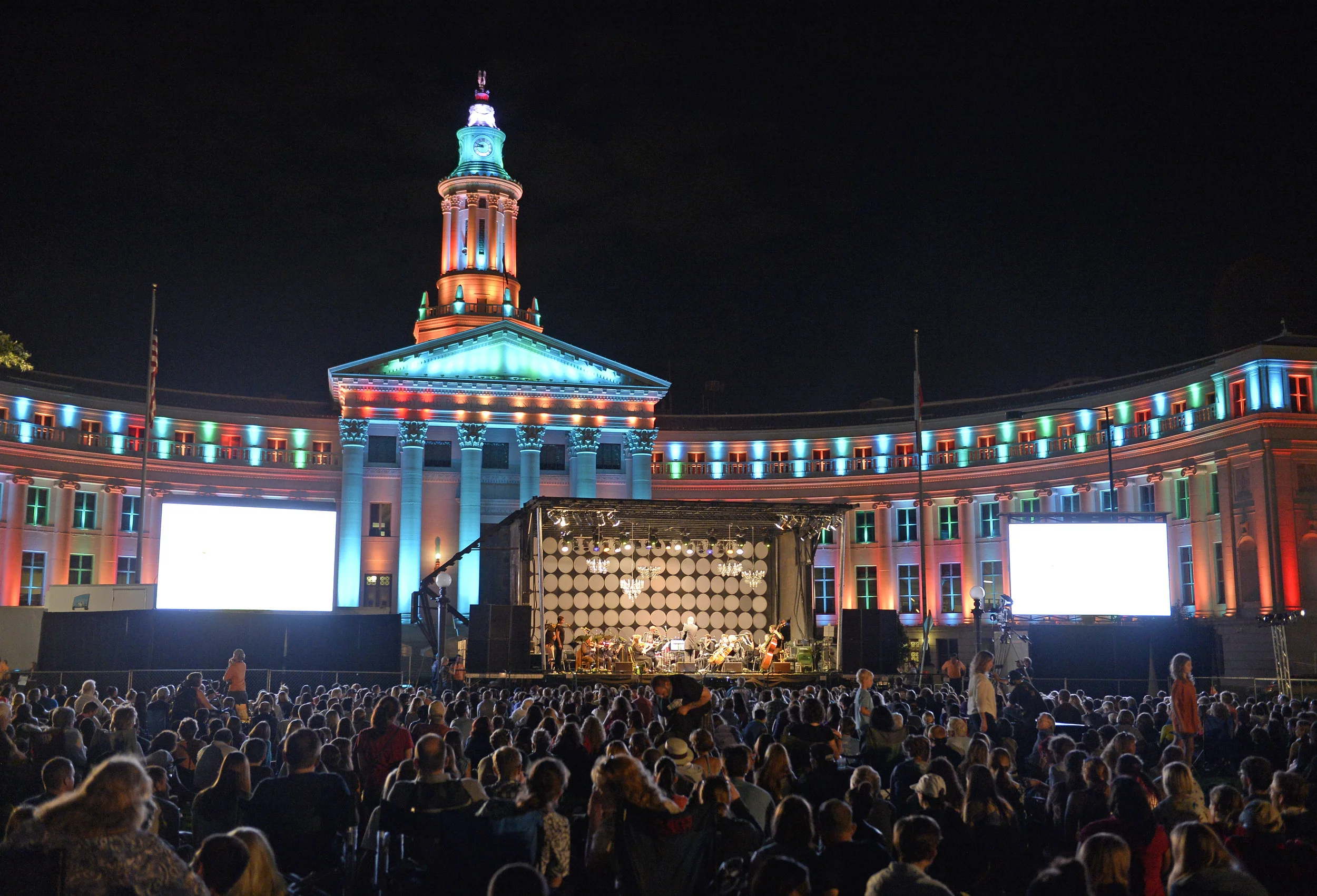 Civic Center Park Rockin' for Cósmicos Americas