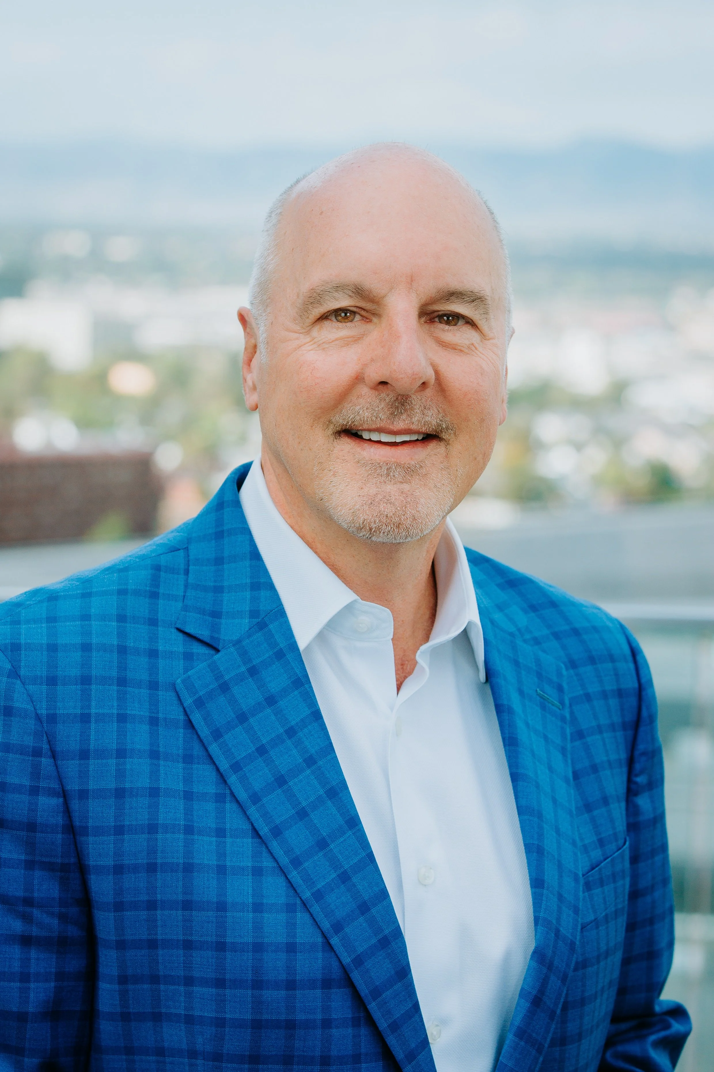 RScharf_2021 Headshot_medium.jpg