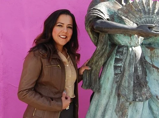 ClaudiaMoran Horizontal No.534 (523x388) (1)-BSF.jpg