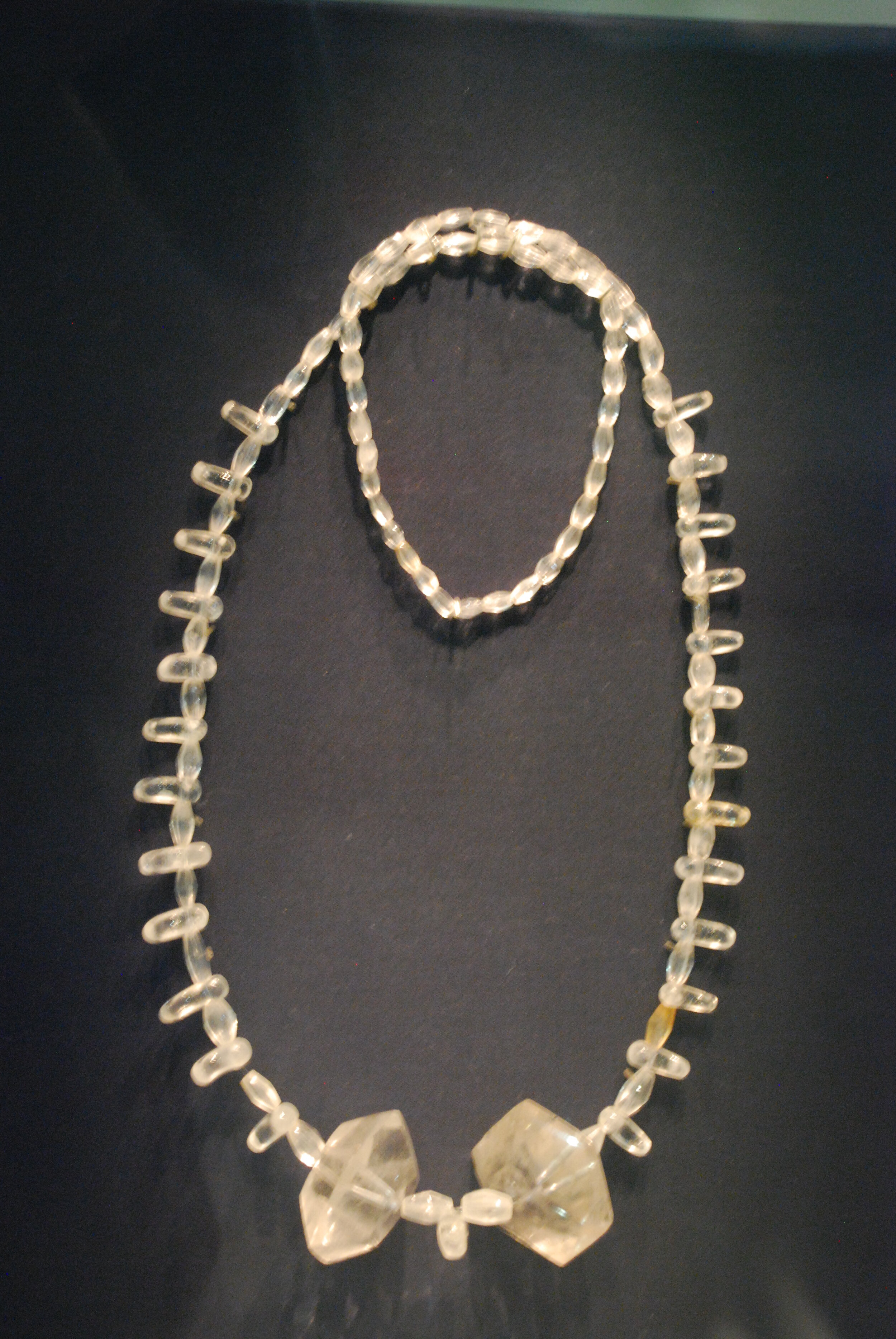 Crystal and Jade Necklace (Silla)