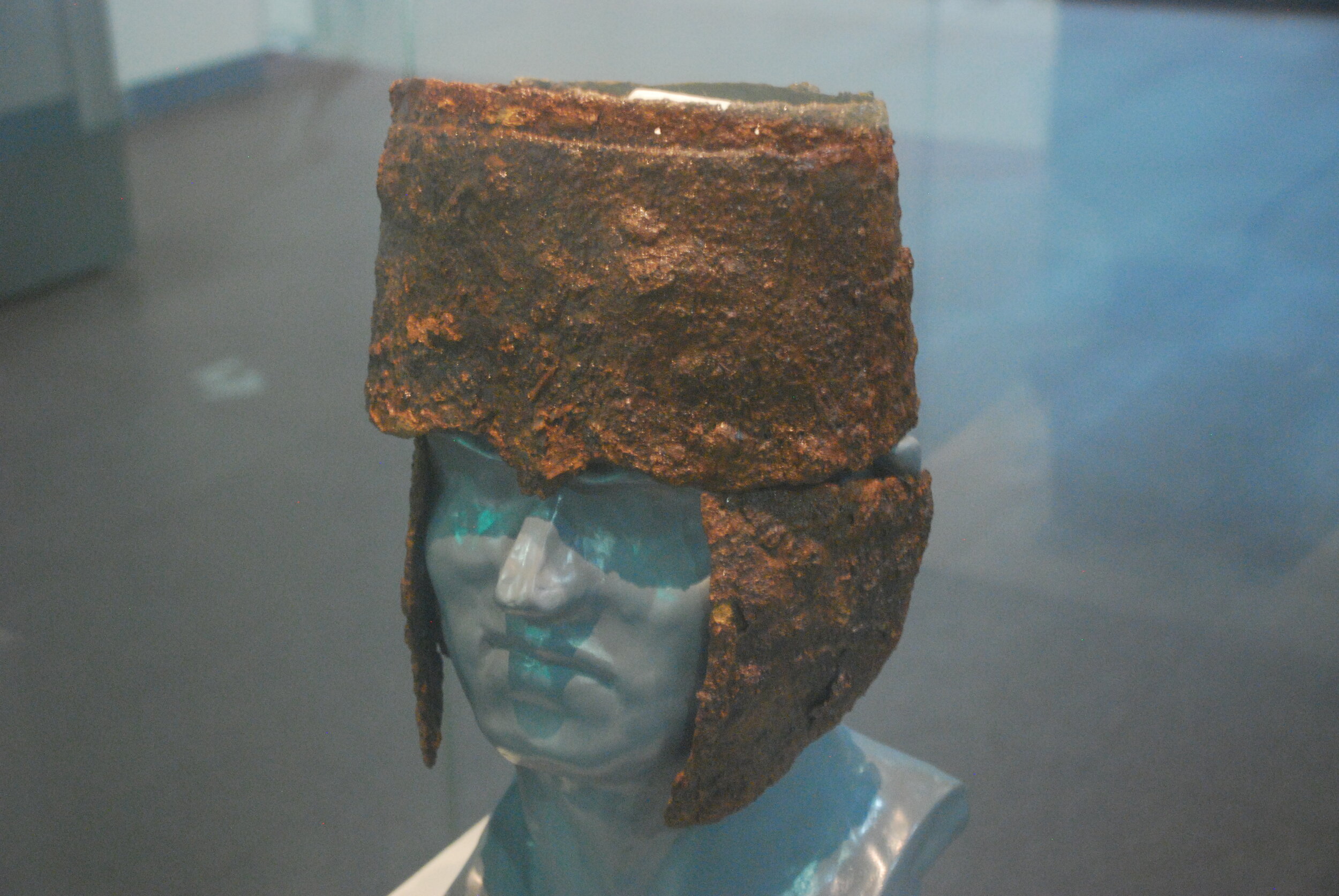 Iron helmet (Silla)