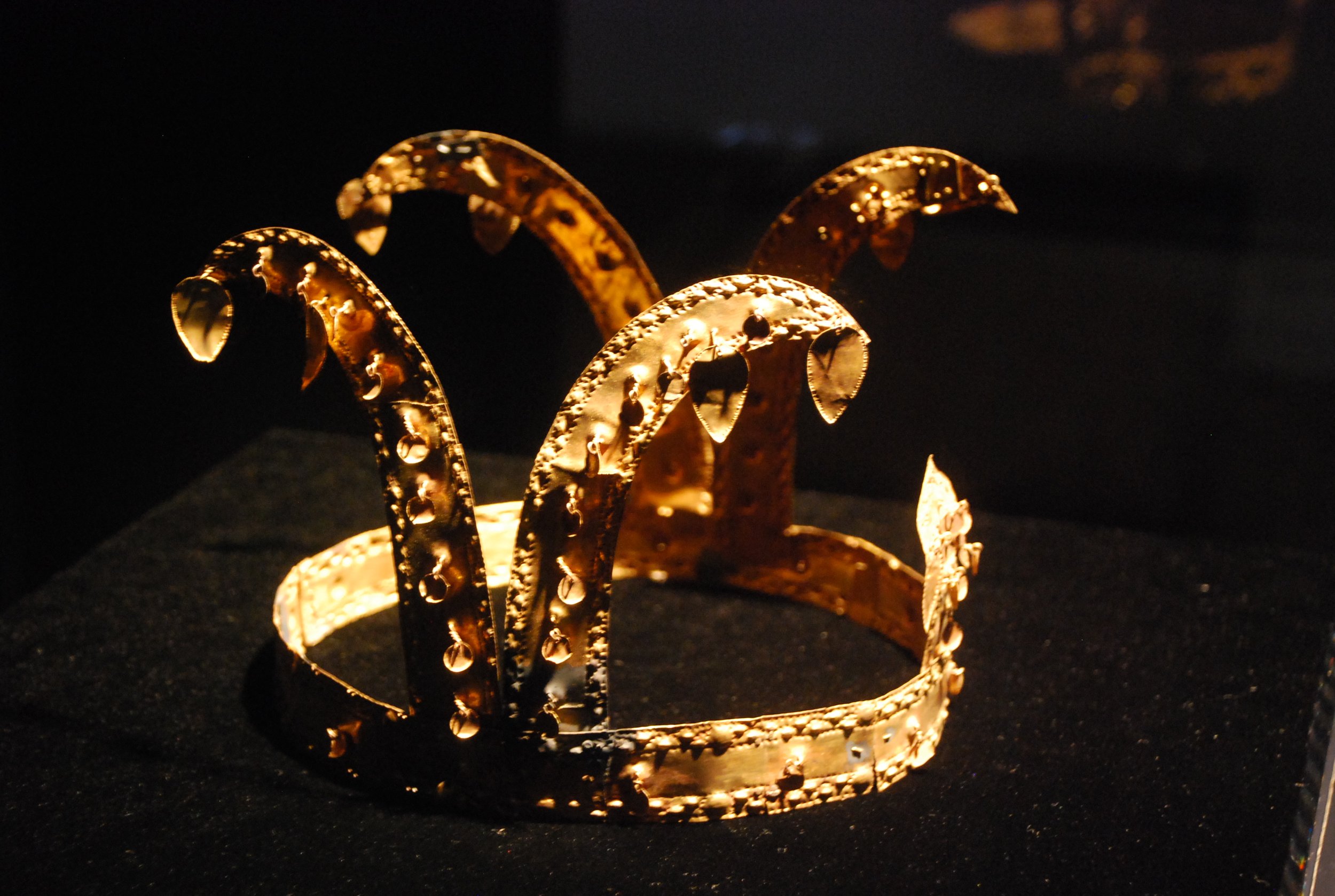 5th C Gold Crown, Gaya