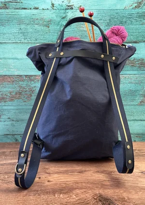 Convertible backpack to tote Waxed Canvas Tote 023 — Good  display picture 2