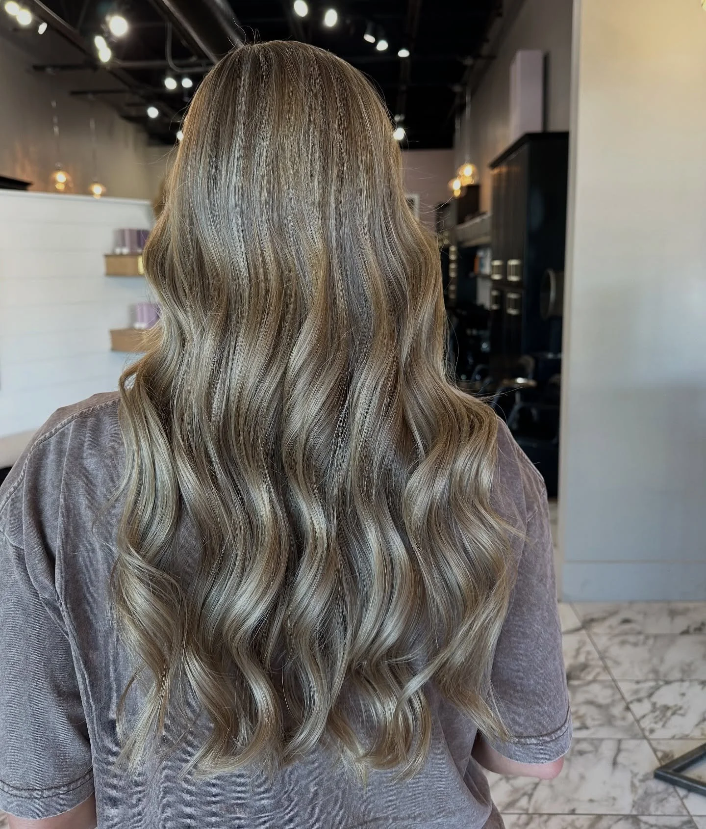 A toner refresh &amp; a pretty fall color 🍂 by Michelle @morton3 &amp; her assistant @beautyxbaileyyy ! 
&bull;
&bull;
&bull;
#fallhairinspo #stgeorgehairstylist #colorinspo #fallhair