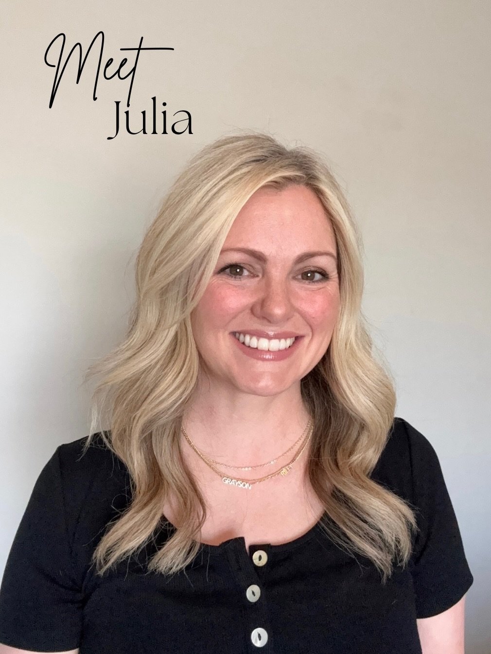 ✨Meet Julia! ✨

Julia has been in the beauty industry for over 20 years and brings a wealth of experience, knowledge, and skill to every appointment. After building her career in Las Vegas for many years, she joined the Legends Salon &amp; Boutique t