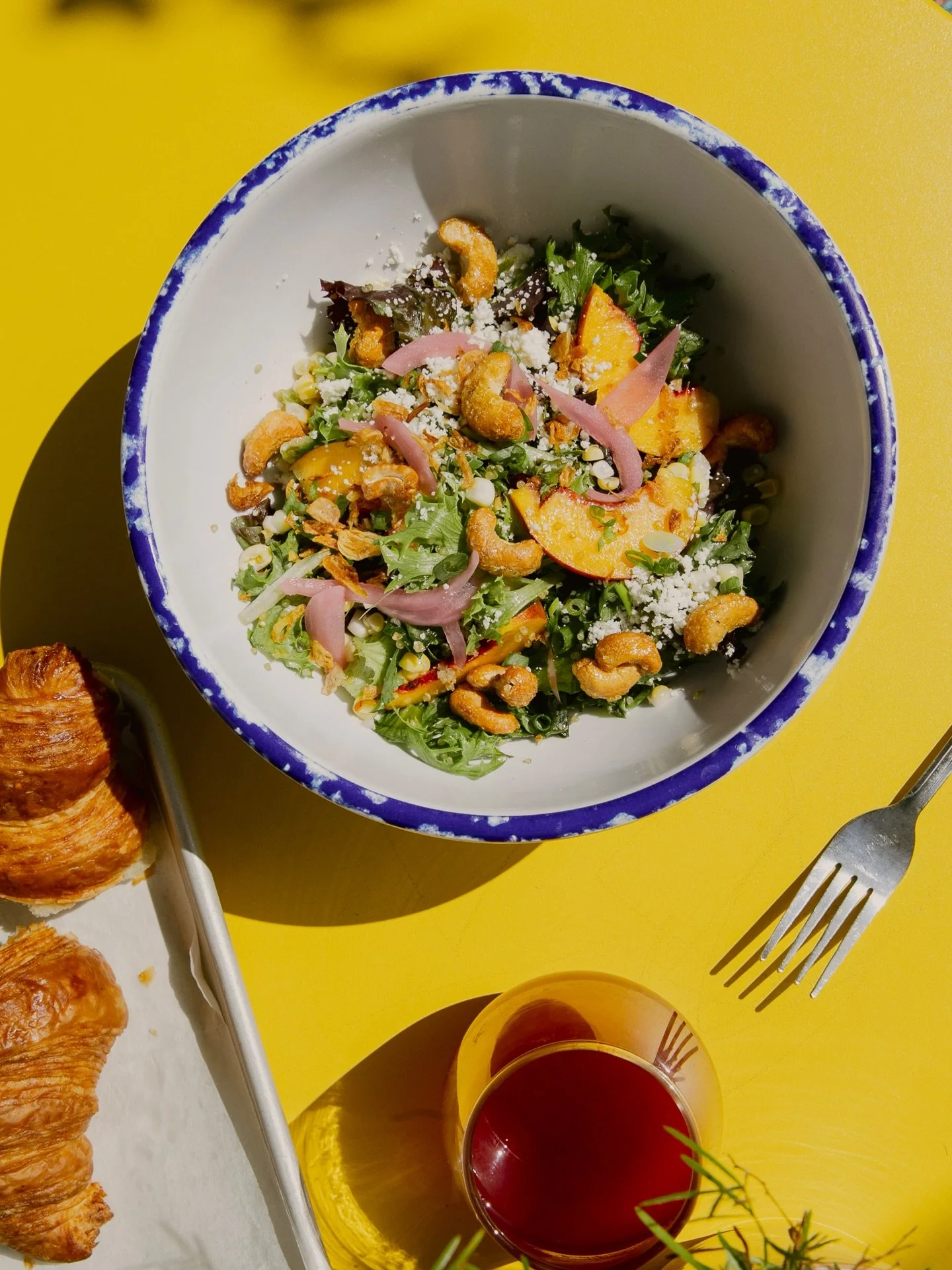 Fresh salad, good vibes, and that easy Brooklyn energy&mdash;just what you need to break up the day. Whether you&rsquo;re grabbing something quick or taking a chill moment, we&rsquo;ve got you covered!

See you at lunch 💚
.
Lunch: Mon-Fri | 11A-3P

