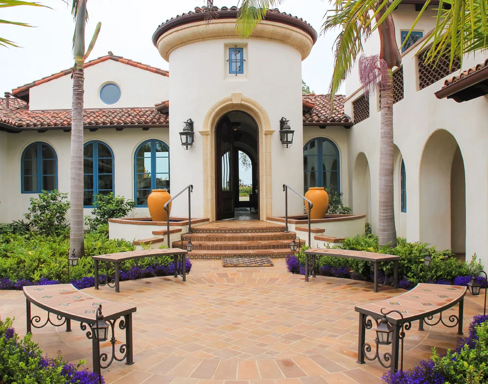 Sweepstakes Award winner Hacienda Pacifica by Allen Landscape, sponsored by Ewing Irrigation