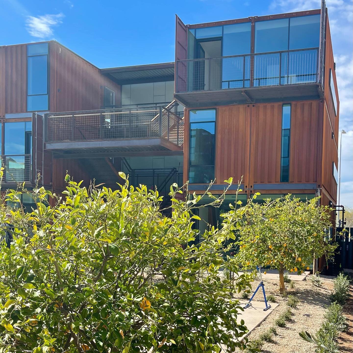 Landscaping ✅ Lighting ✅Living Room✅  FREIGHT Tempe is pre-leasing next week. Don&rsquo;t miss out - join our interest list at liveinfreight.com #modernapartment #tempe #shippingcontainerhome