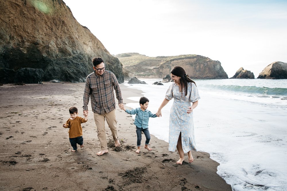 family photography session for family of four at Rodeo Beach, Ma