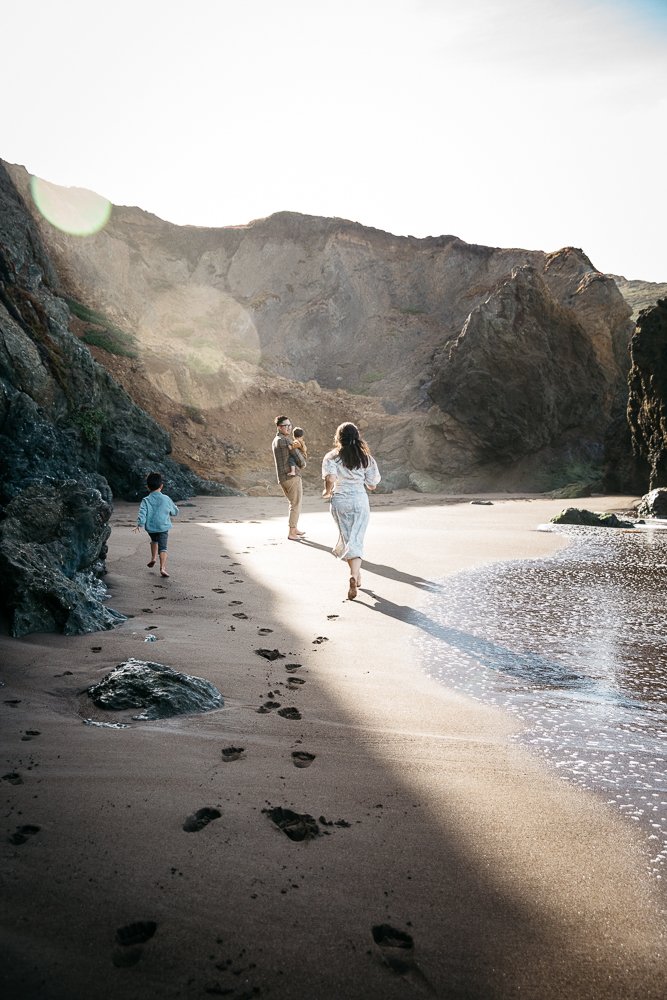 family photography session for family of four at Rodeo Beach, Ma