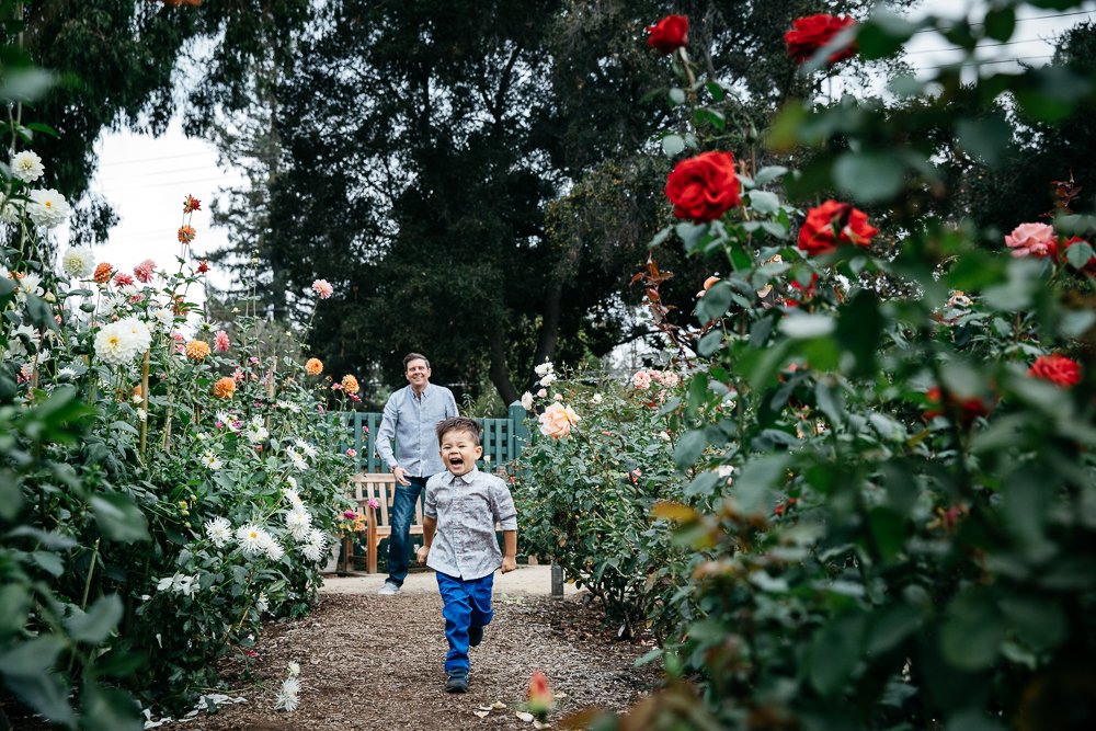 outdoor garden family photography session in Palo Alto, CA by Al