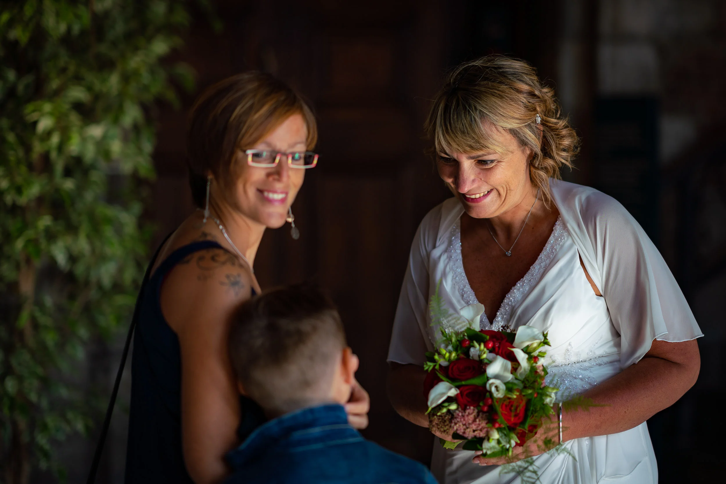 Happy wedding near Brussels directed by an event photographer