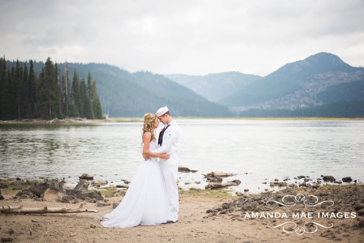 Sparks Lake Wedding