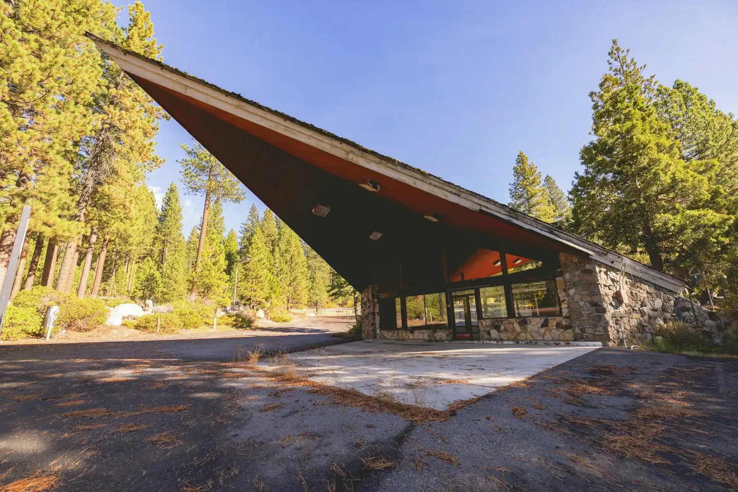 'Very vulnerable': Rare Tahoe landmark could face the wrecking ball