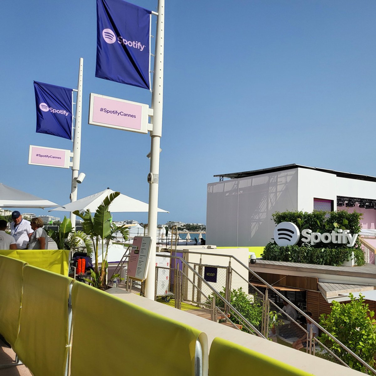 Spotify-Beach-Creative-by-Collective-Cannes-Lions-2022-20220620_171207_2.jpg