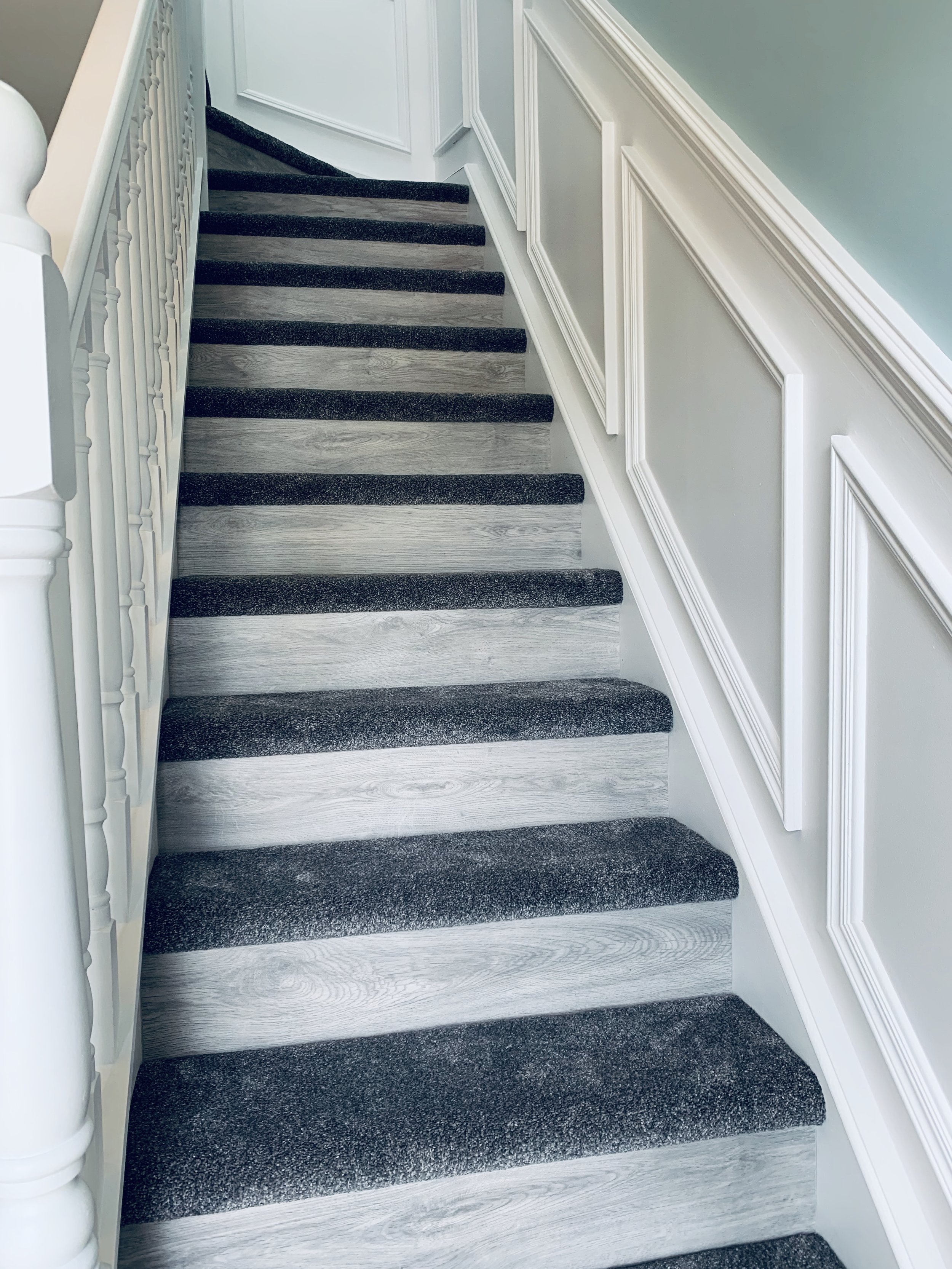 How to Convert Carpeted Stairs to Hardwood