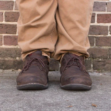 Daniel Trabold’s size 17 shoes (Photos: Giovana Melo)